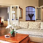 Boutique Nautilus Hotel