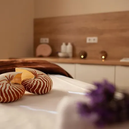 Boutique Nautilus 4* ターボル