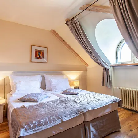 Boutique Nautilus 4* 塔博尔